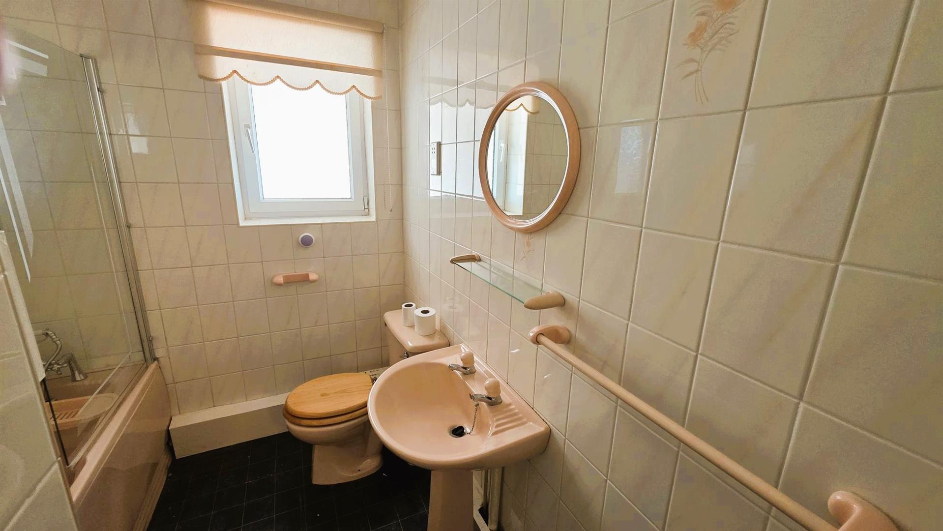 Gwscwm Road, Burry Port, SA16 0BS